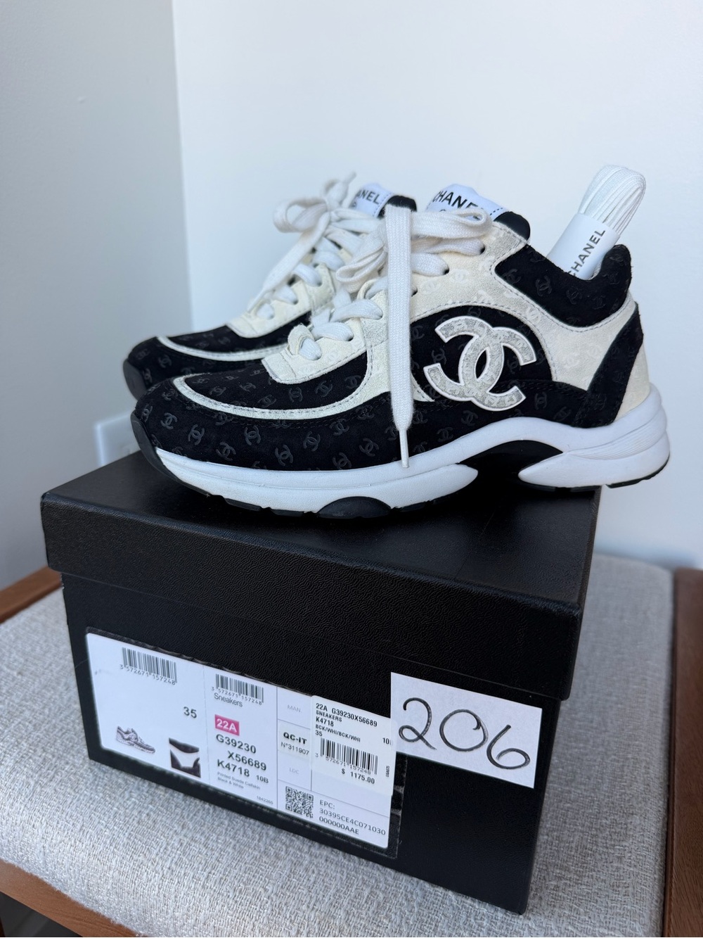 CHANEL 22A Black and White CC Logo Sneakers limited edition size 35